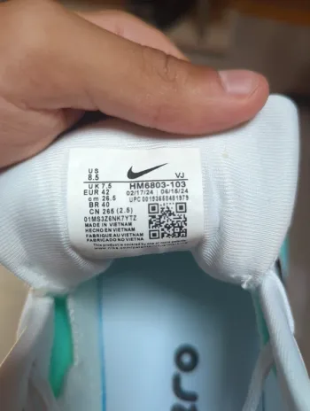 Nike Vomero 18 bike d'occasion — image 4 sur 9