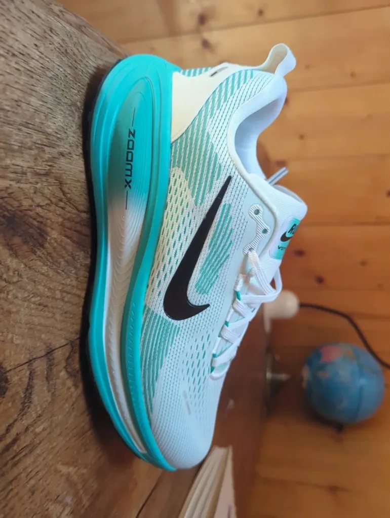 Nike Vomero 18 bike d'occasion — image 5 sur 9