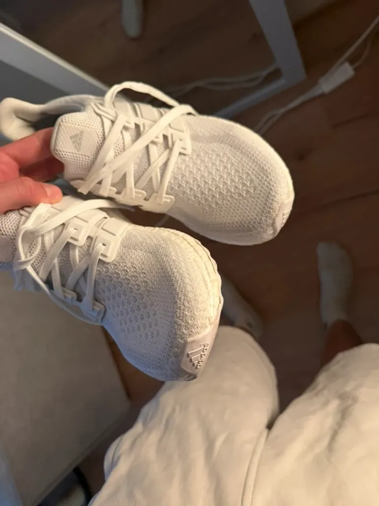 Used Adidas Ultra Boost 2.0 bike — image 3 of 8