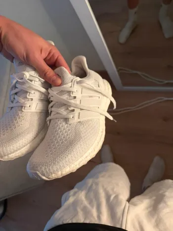 Used Adidas Ultra Boost 2.0 bike — image 5 of 8
