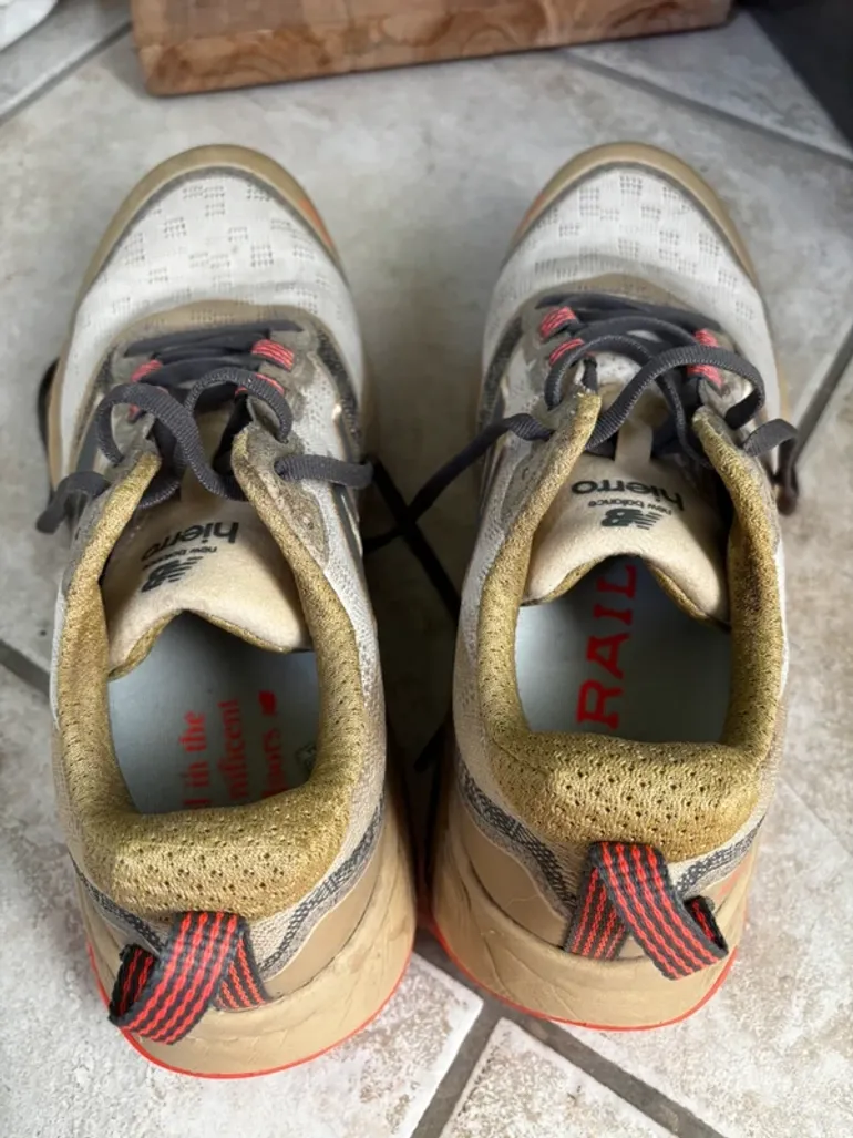 Używany New Balance Hierro v9 bike — zdjęcie 5 z 6