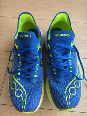 Używany Saucony Endorphin Elite 2 bike — zdjęcie 2 z 4