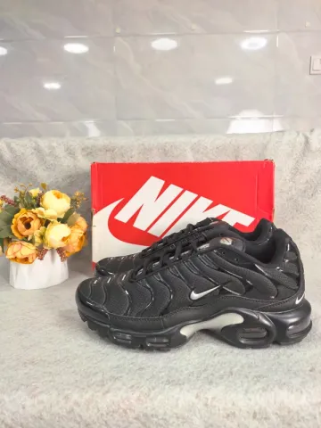 Nike Air Max Plus TN Running Shoes d'occasion