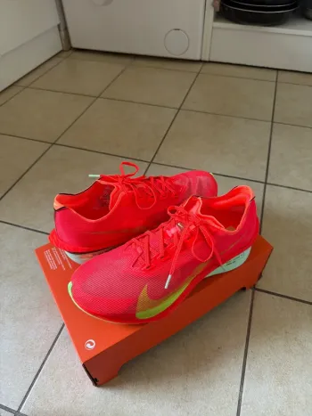 Gebrauchtes Nike ZoomX Vaporfly Next 4 bike — Bild 4 von 6