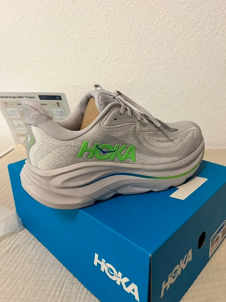 Used Hoka Clifton 10 bike — image 2 of 5