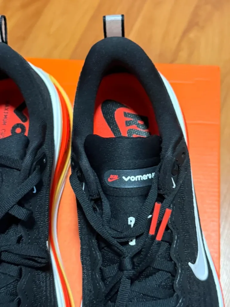Used Under Armour Vomero Plus bike — image 3 of 9