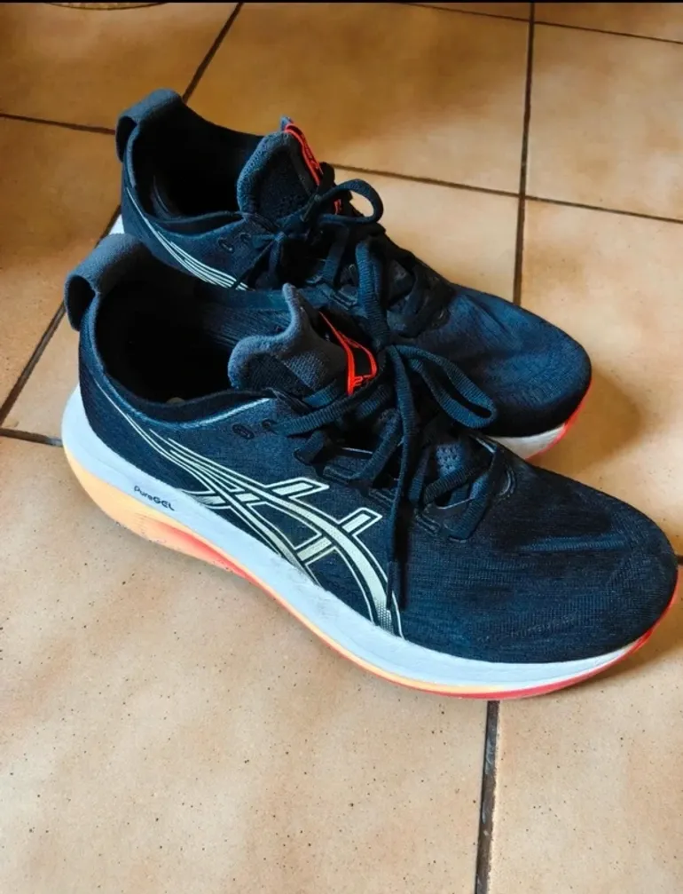 Gebrauchtes Asics GEL-Nimbus 27 bike — Bild 2 von 4