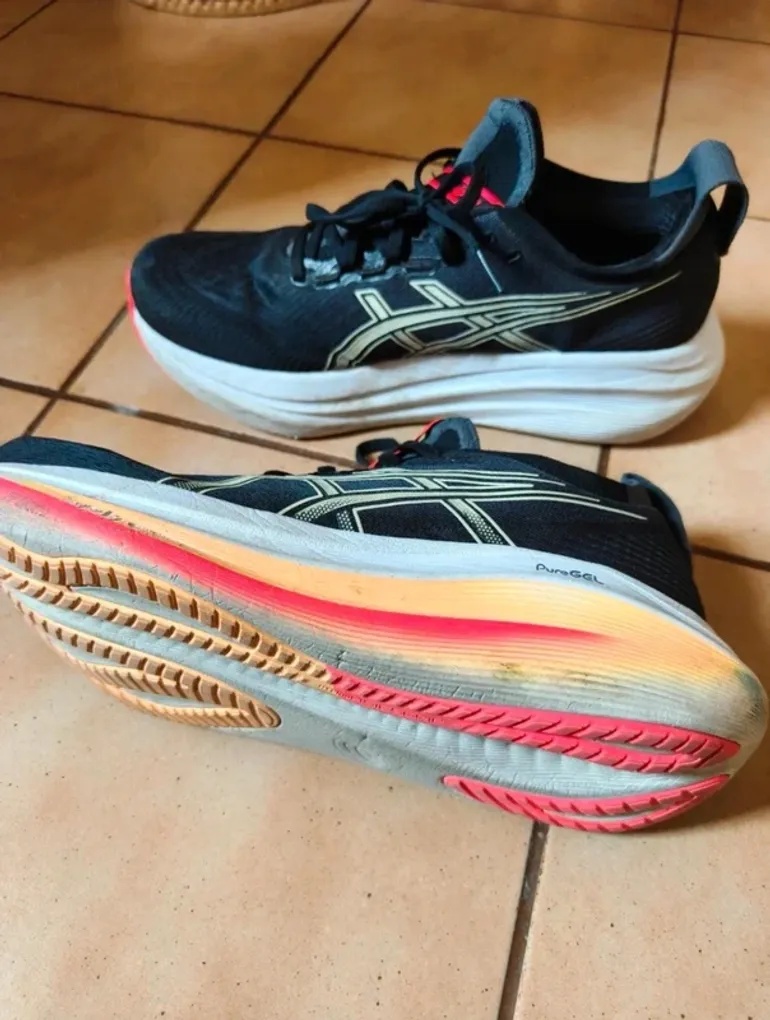 Gebrauchtes Asics GEL-Nimbus 27 bike — Bild 3 von 4
