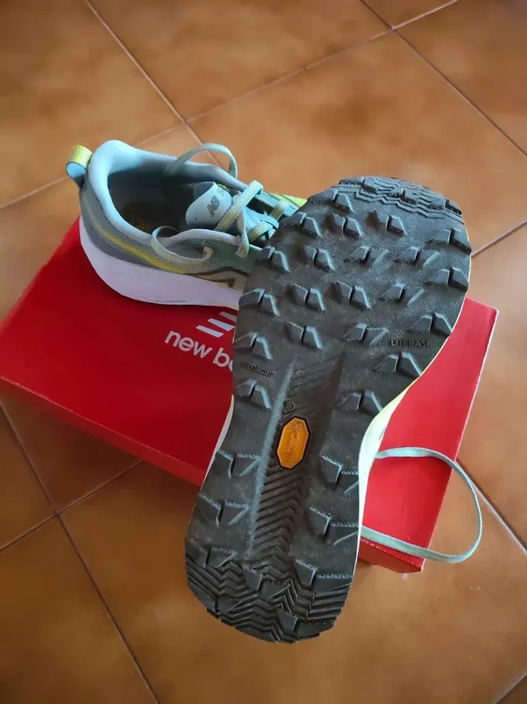 Used New Balance SC Trail bike — image 3 of 4