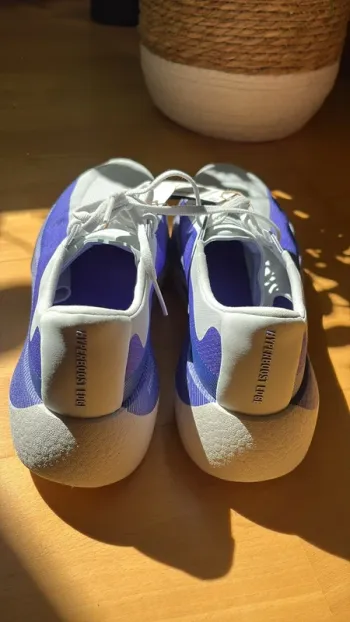 Adidas Hyperboost bike d'occasion — image 4 sur 7