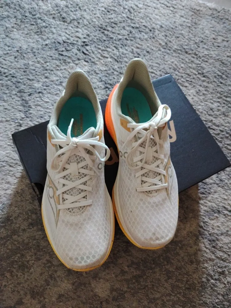 Używany Saucony Endorphin Speed 5 bike — zdjęcie 4 z 5