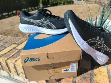 Used Asics Excite 10 Running Shoes
