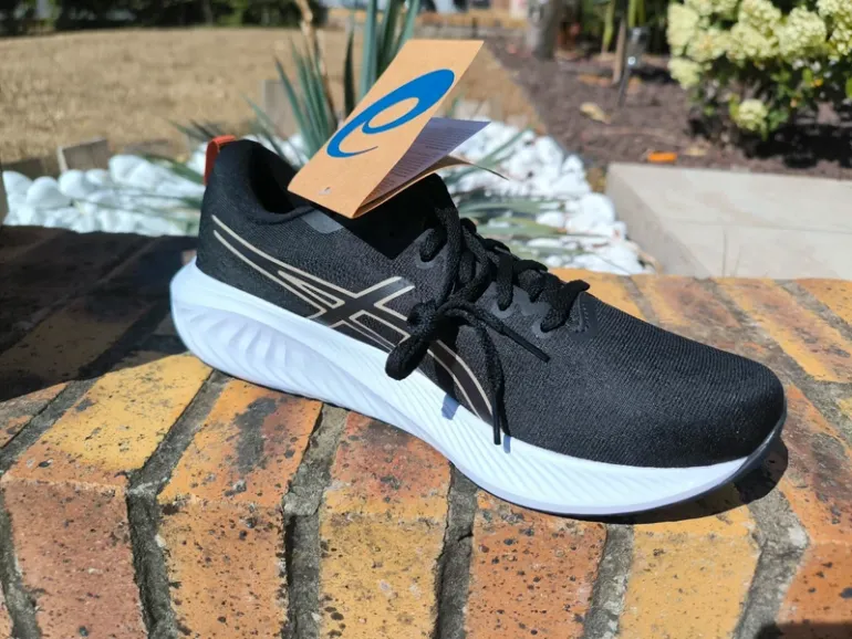 Asics Excite 10 bike d'occasion — image 3 sur 8