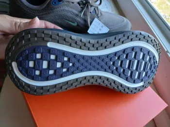 Brugt Nike Vomero+ bike — billede 11 af 13