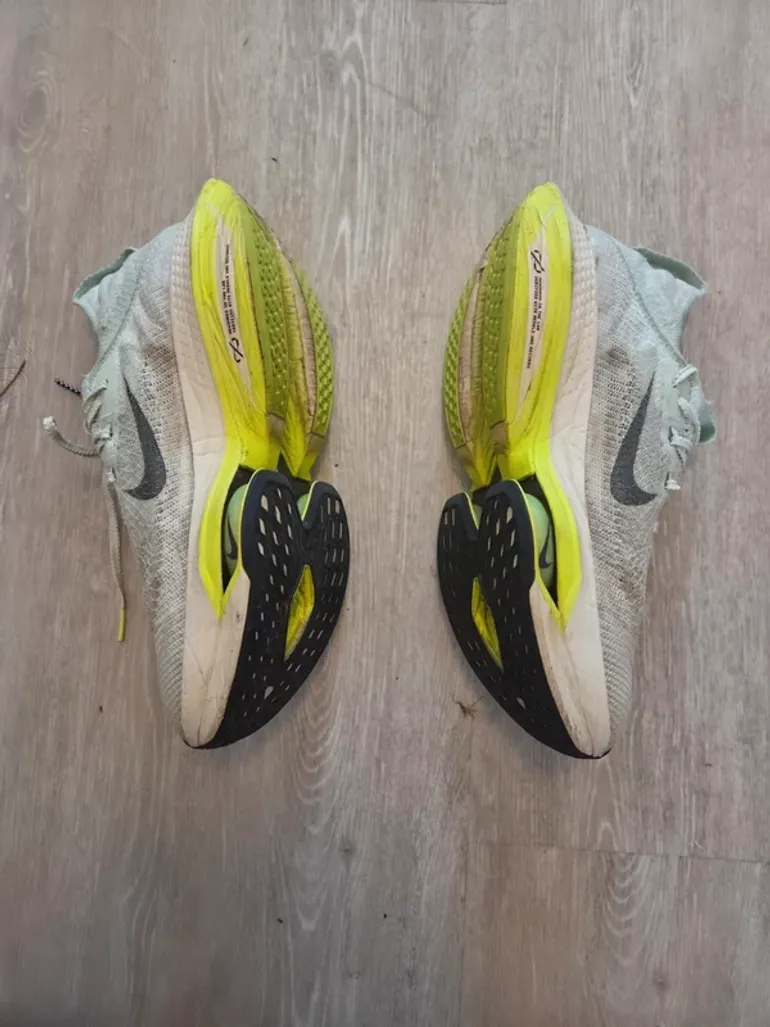 Used Nike Alphafly 2 2022 bike — image 2 of 2
