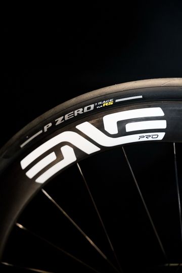 Tweedehands Enve 4.5 Pro White or Silver 2026 bike — afbeelding 6 van 8