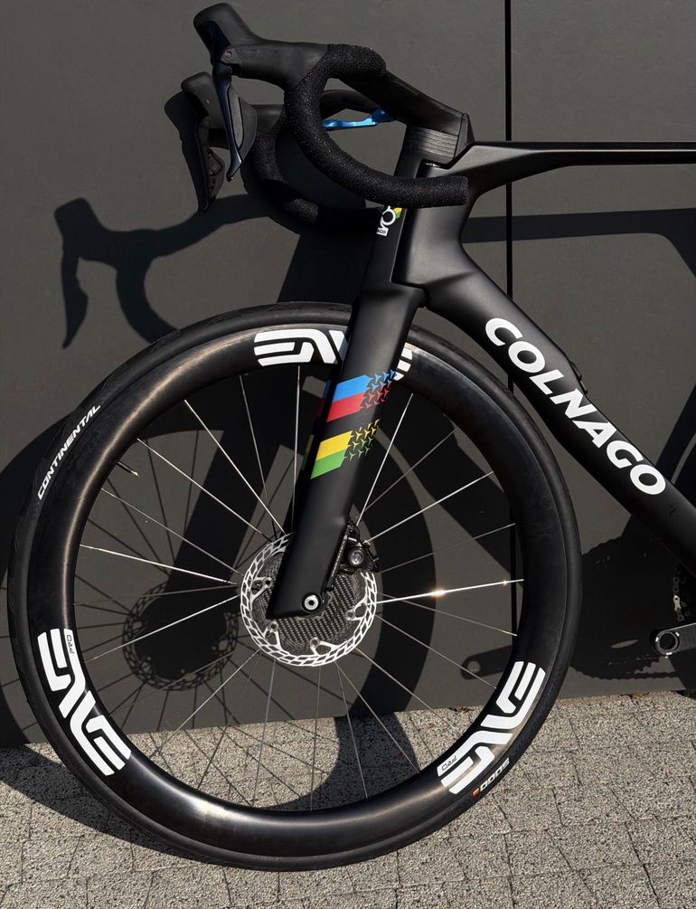 Gebrauchtes Enve 4.5 Pro White or Silver 2026 bike — Bild 5 von 8