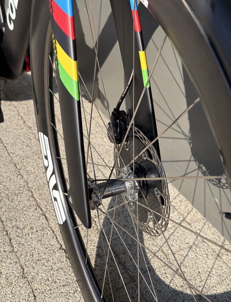 Gebrauchtes Enve 4.5 Pro White or Silver 2026 bike — Bild 4 von 8