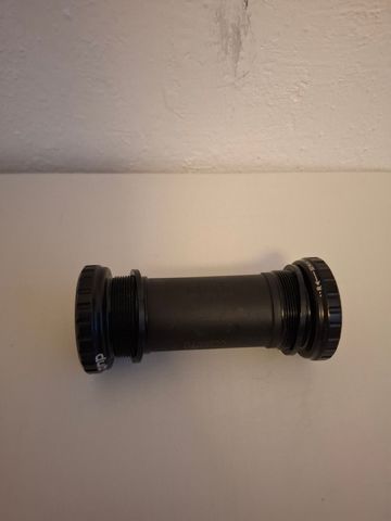 Used Sram Dub BSA 83 DH 2026 bike — image 2 of 2