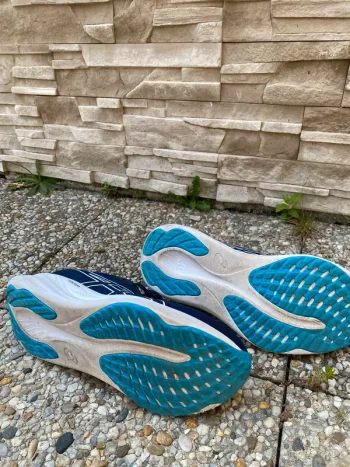 Asics Running bike usato — immagine 4 di 4