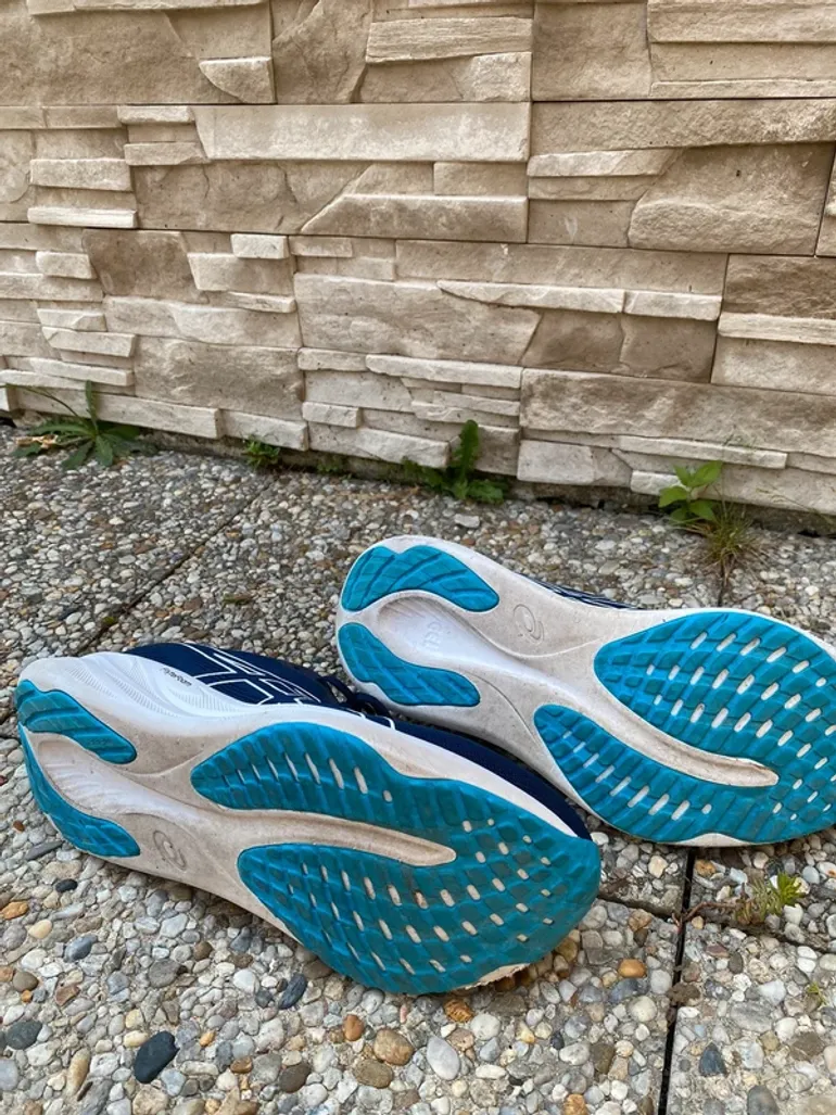 Asics Running bike usato — immagine 4 di 4
