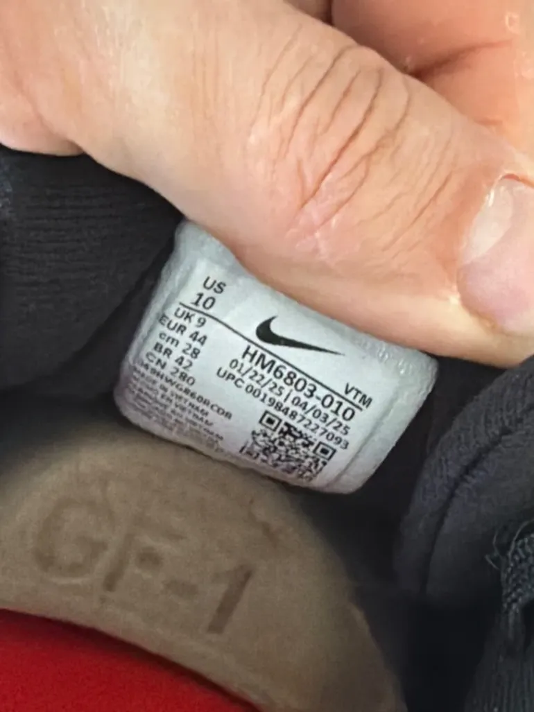 Nike Vomero 18 bike usato — immagine 3 di 3