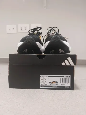 Adidas Galaxy 8 M Running Shoes usato