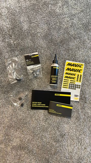 Mavic Cosmic Pro Carbon SL Disc 2020 bike usato — immagine 4 di 4