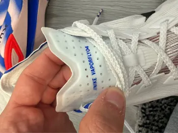 Lauf Vaporfly 4 bike usato — immagine 3 di 11
