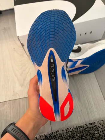 Lauf Vaporfly 4 bike usato — immagine 2 di 11