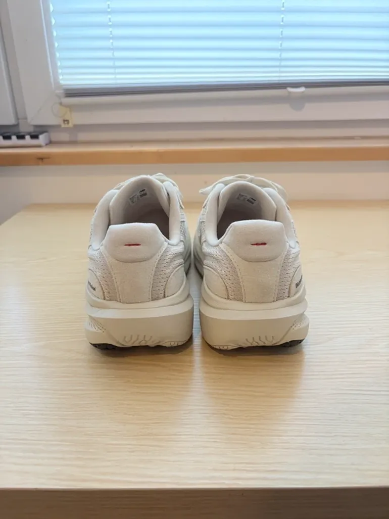 New Balance 1080v15 bike usato — immagine 3 di 9
