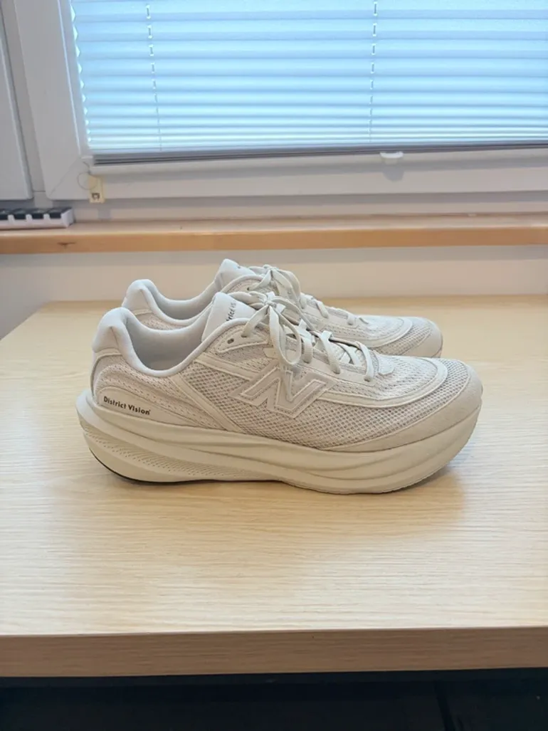 New Balance 1080v15 bike usato — immagine 2 di 9