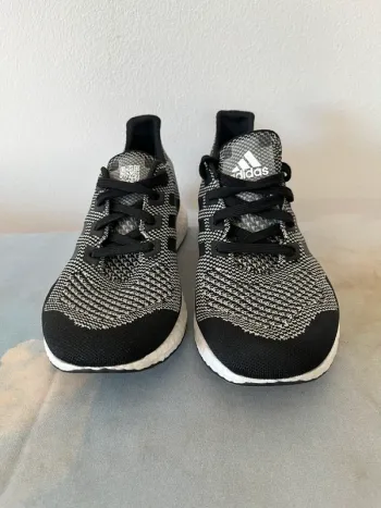 Adidas Pureboost DPR bike usato — immagine 2 di 5