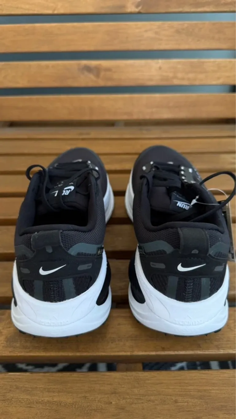 Gebrauchtes Nike Vomero 18 bike — Bild 2 von 4
