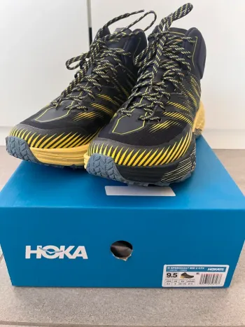 Hoka Speedgoat Mid 2 GTX bike usato — immagine 1 di 10