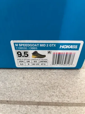 Hoka Speedgoat Mid 2 GTX bike usato — immagine 2 di 10