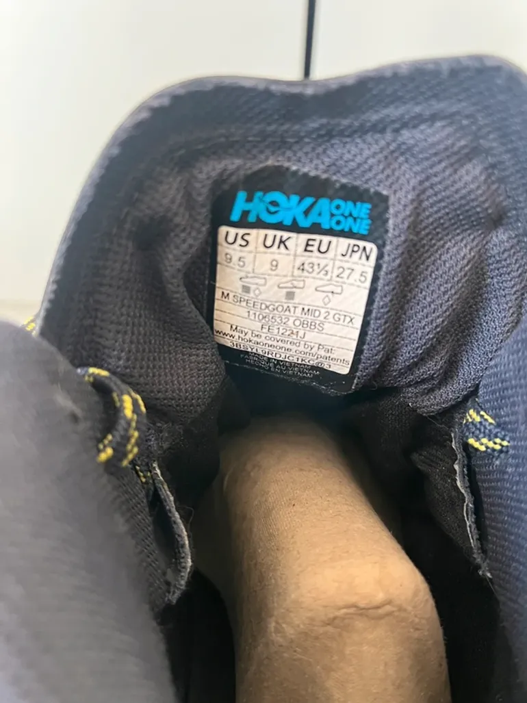 Hoka Speedgoat Mid 2 GTX bike usato — immagine 3 di 10