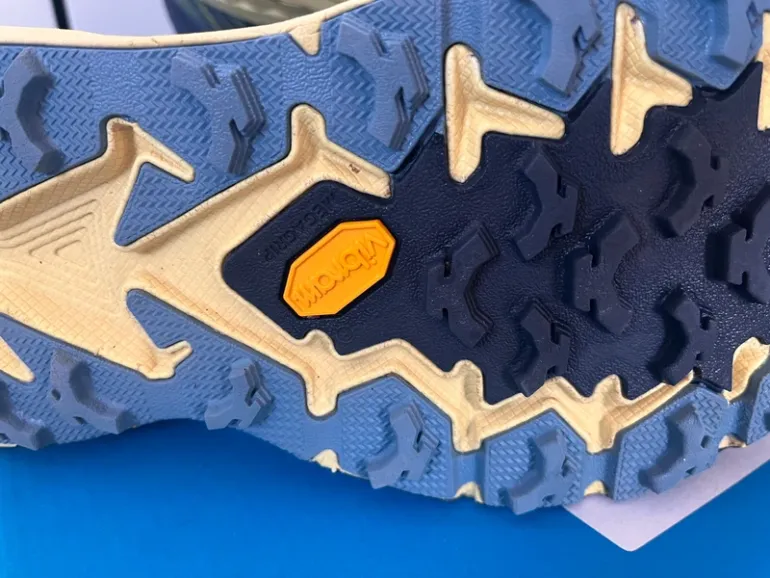 Hoka Speedgoat Mid 2 GTX bike usato — immagine 7 di 10