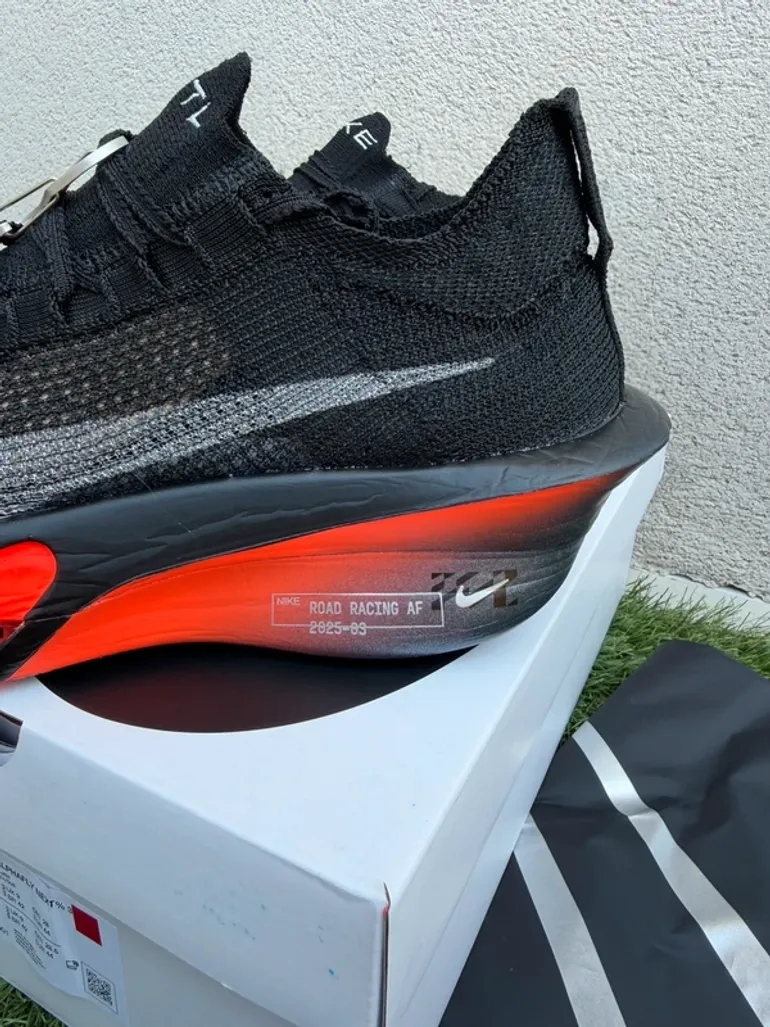 Used Nike Alphafly 3 Next% bike — image 3 of 10