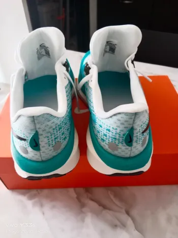 Nike Vomero 17 bike usato — immagine 5 di 8
