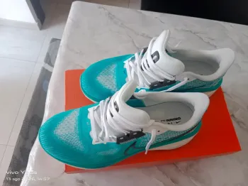 Nike Vomero 17 bike usato — immagine 3 di 8