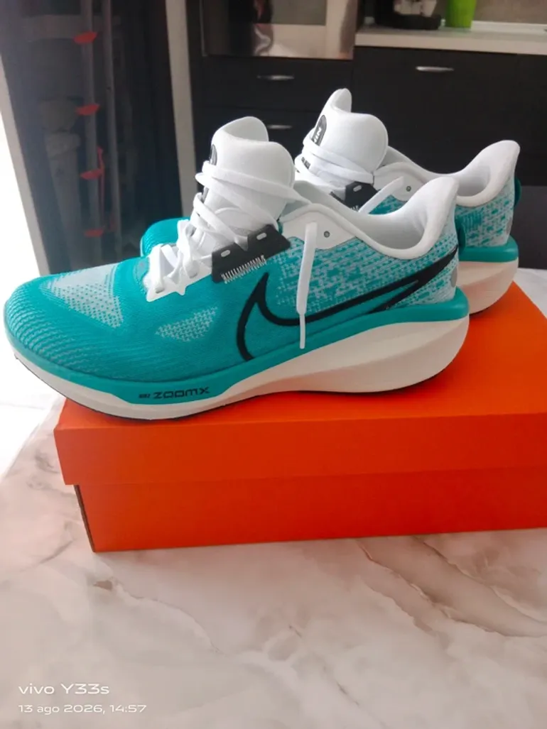 Nike Vomero 17 bike usato — immagine 2 di 8