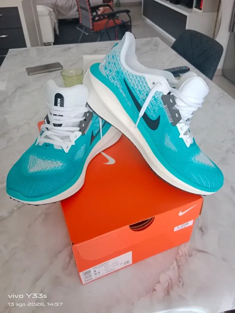 Nike Vomero 17 bike usato — immagine 1 di 8