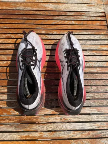 Gebrauchtes Asics Nova Blast bike — Bild 4 von 5
