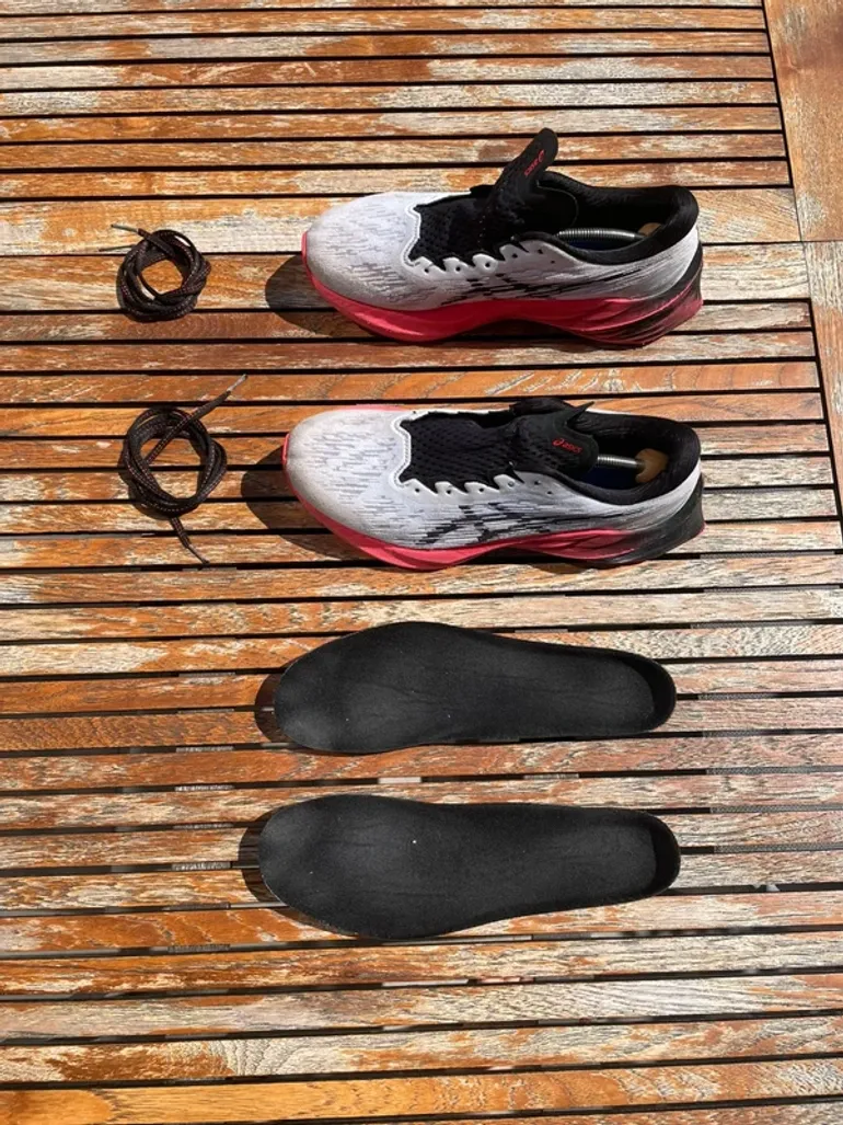 Gebrauchtes Asics Nova Blast bike — Bild 1 von 5