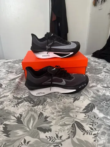 Used Nike Zoom Fly 6 Running Shoes