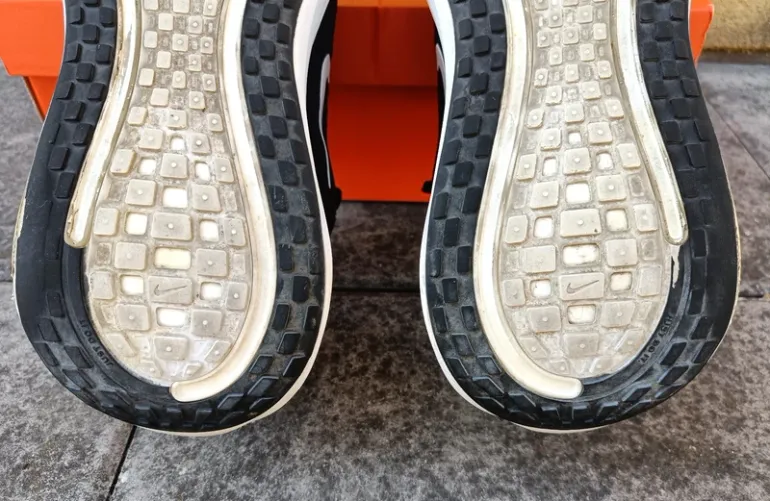 Used Nike Vomero Plus bike — image 6 of 8