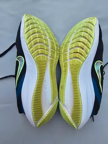 Used Nike Air Zoom Winflo 7 bike — image 4 of 5