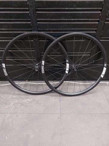 Dt Swiss alu wheelset Wheels d'occasion
