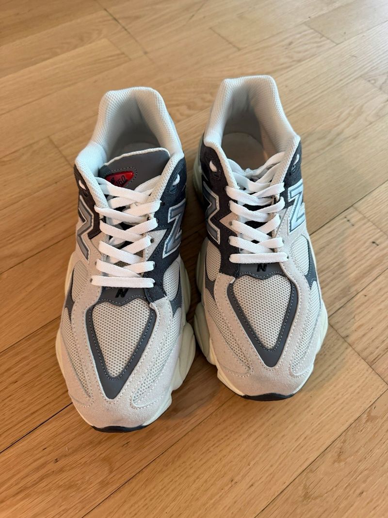 Tweedehands New Balance 9060 Fitness & Yoga